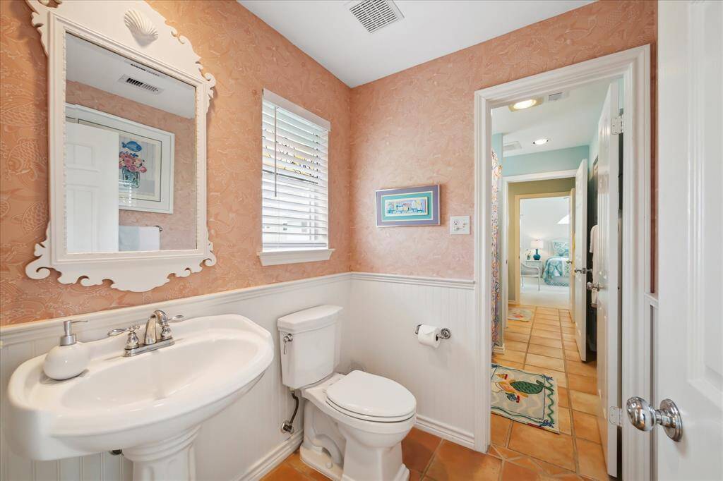 Elevator -wheel chair assessable, sevices from the ground to top floor.