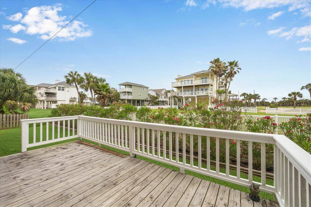Outdoor entertainment area
