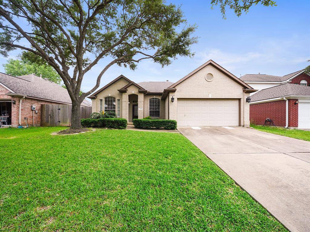 Welcome to this charming 4-bedroom, 2-bathroom home nestled in the highly desirable New Territory community! Boasting exceptional curb appeal with lush landscaping, this residence offers a warm and inviting atmosphere.