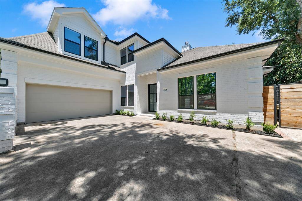 Great exterior features with great curb appeal!