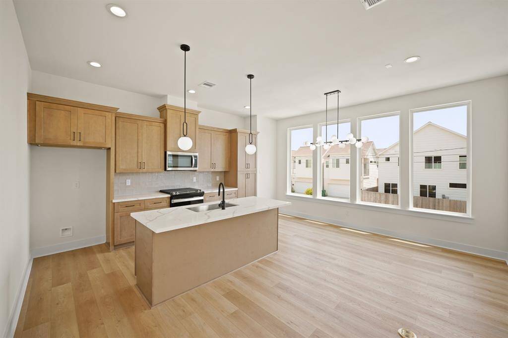 Kitchen / Dining / Living