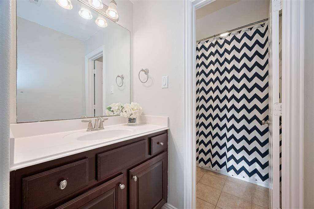 Jack & Jill Bathroom