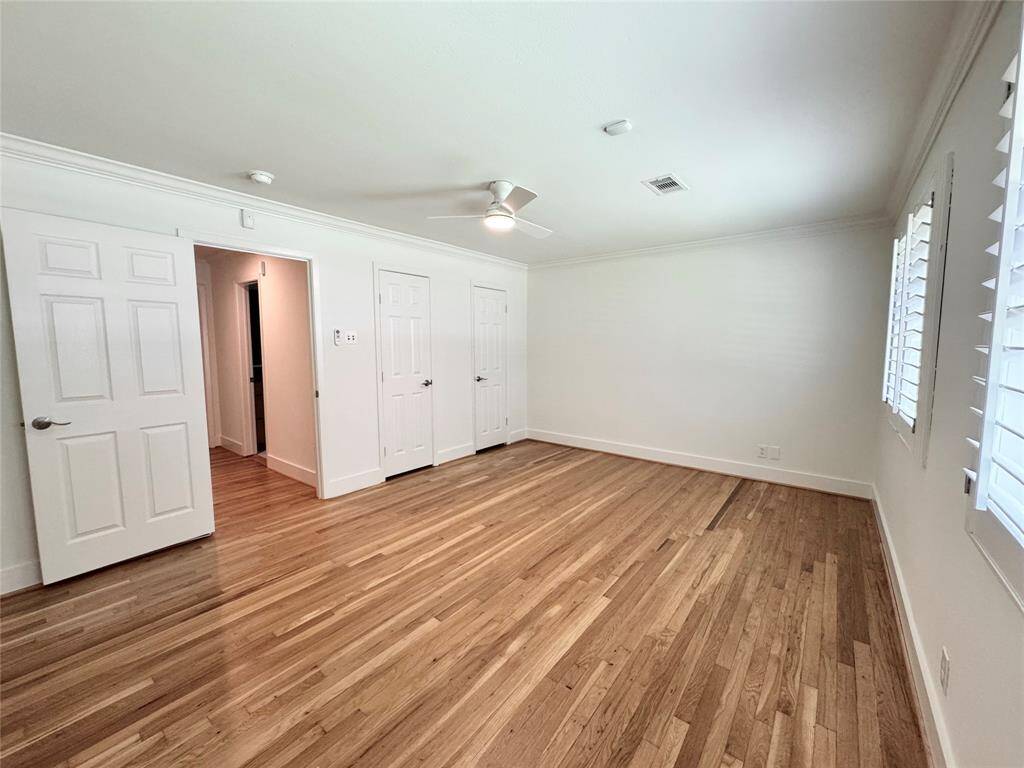 Third Bedroom: Faces front yard.