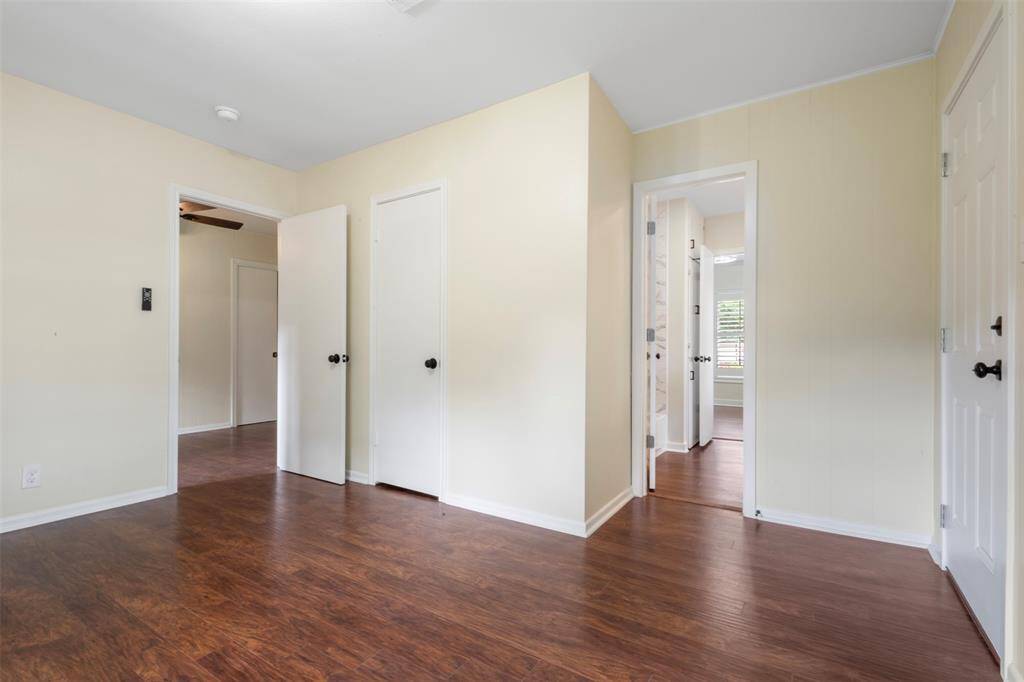 Secondary bedroom