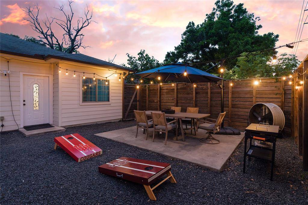 In addition to the entertaining area thats been hard scaped, enjoy a separate grassy area for pet or kids. The patio lighting makes this space fun end welcoming to entertain in!
