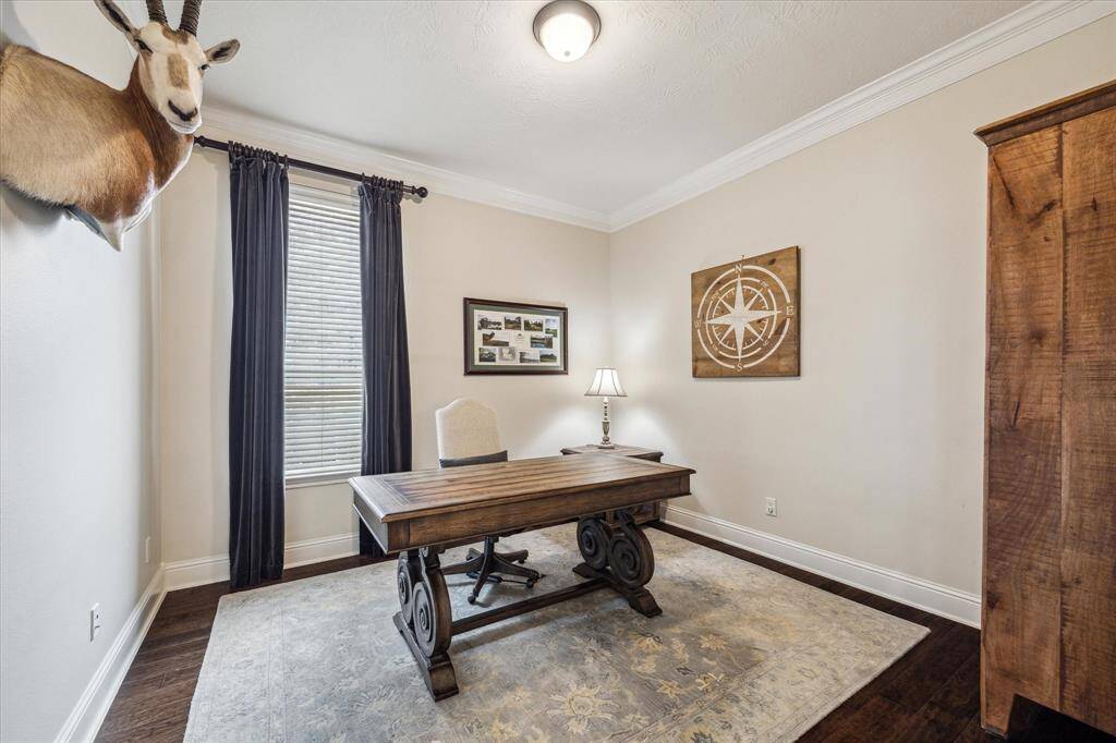 Gorgeous countertops, vanity, & double sinks separated make this the perfect bathroom retreat.