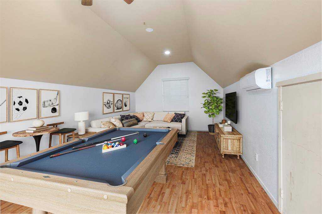 What would you convert this space into? Media room? Man cave? She shed? Endless possibilities!!