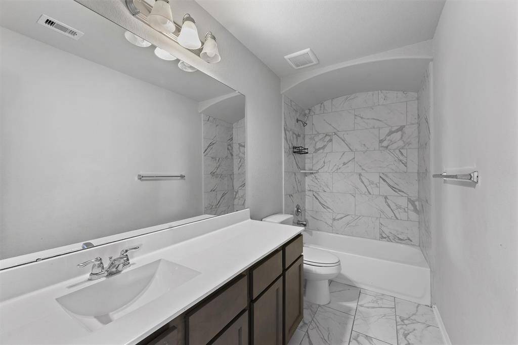 Full bathroom upstairs.