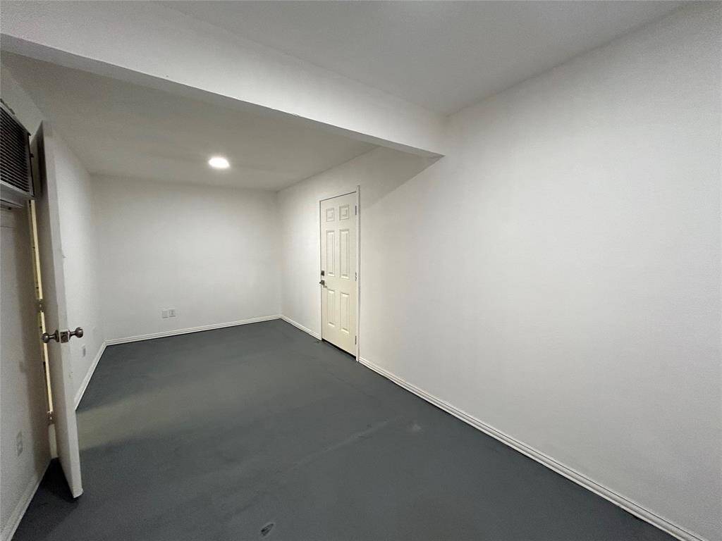 Bonus room in the garage! Could be an office, workout room, movie room, etc!