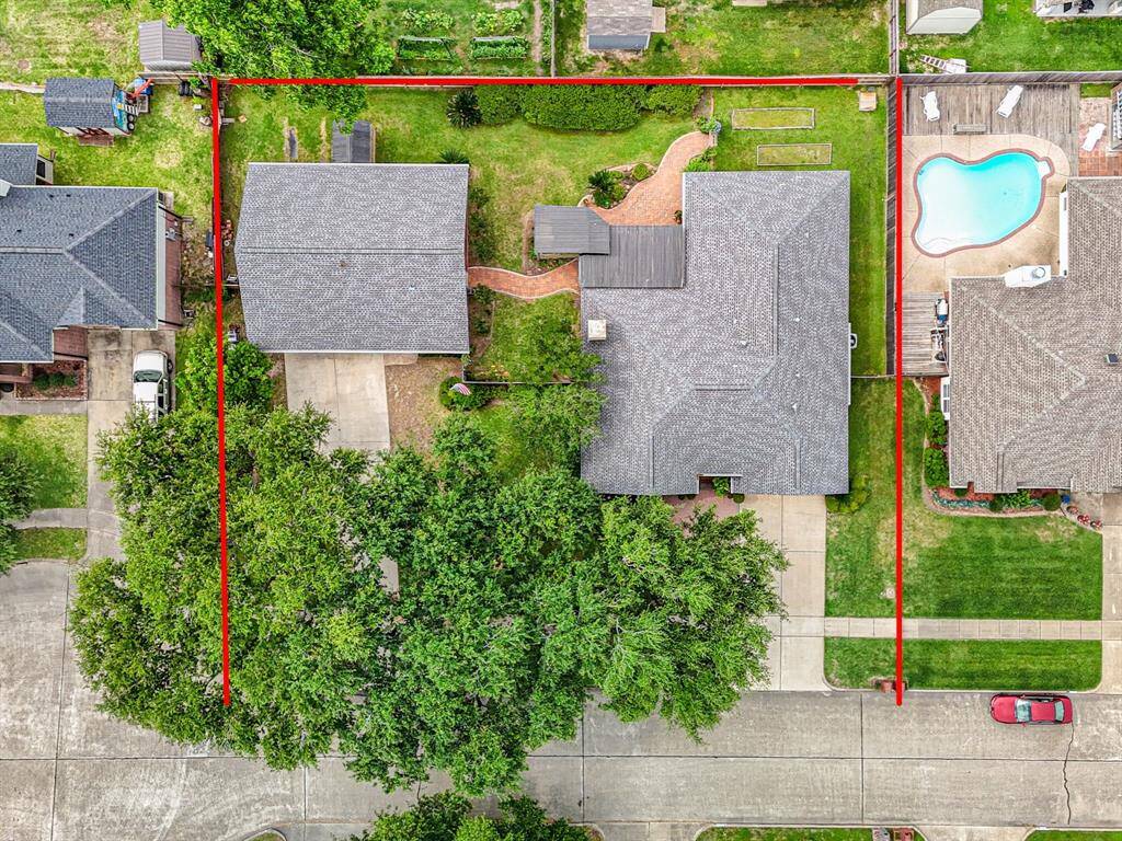 Where comfort meets craftsmanship on a double lot!