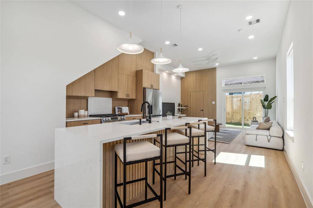Welcome to the beautiful 612 Hughes Unit B, bringing a modern design by Viarq Designers to the vibrant and sought after East End.