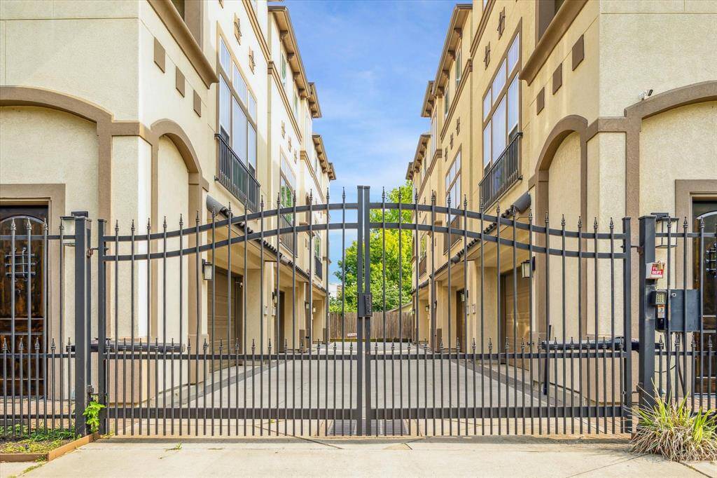 Enjoy added peace of mind in this gated community, where secure access and a private 2-car attached garage provide both convenience and comfort. Welcome home to low-maintenance living in a well-kept, centrally located enclave, just steps from popular restaurants, local hot spots, and parks.