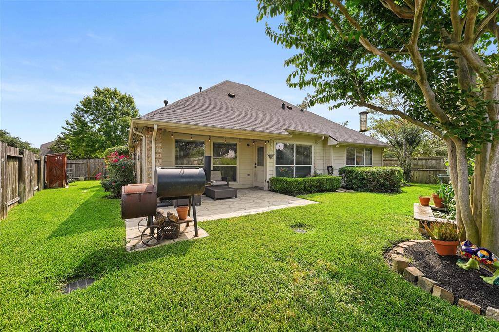 Spacious Backyard
