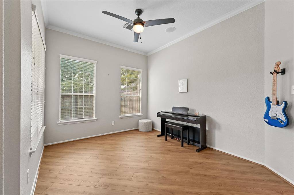 Formal dining room