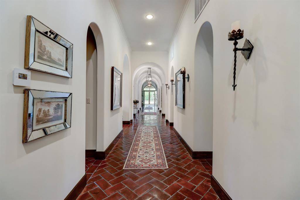 Bright hallway with an inviting atmosphere, creating a seamless flow throughout the home.