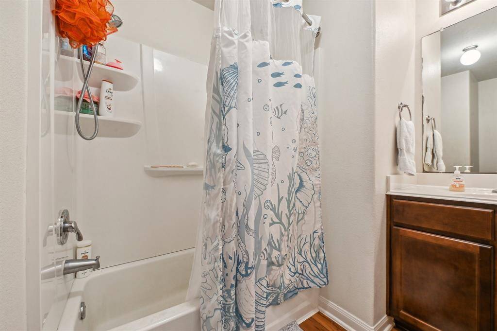Common Bathroom View 2