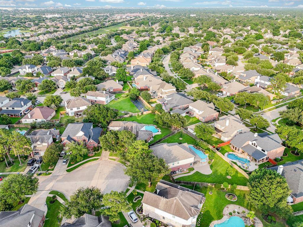 Overview of 8502 Calverton Pines Lane in Copper Lakes.