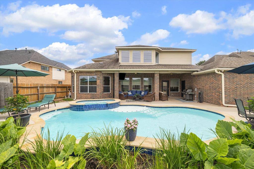 Summertime is calling your name! Imagine the sunsets each day while unwinding after a busy day!