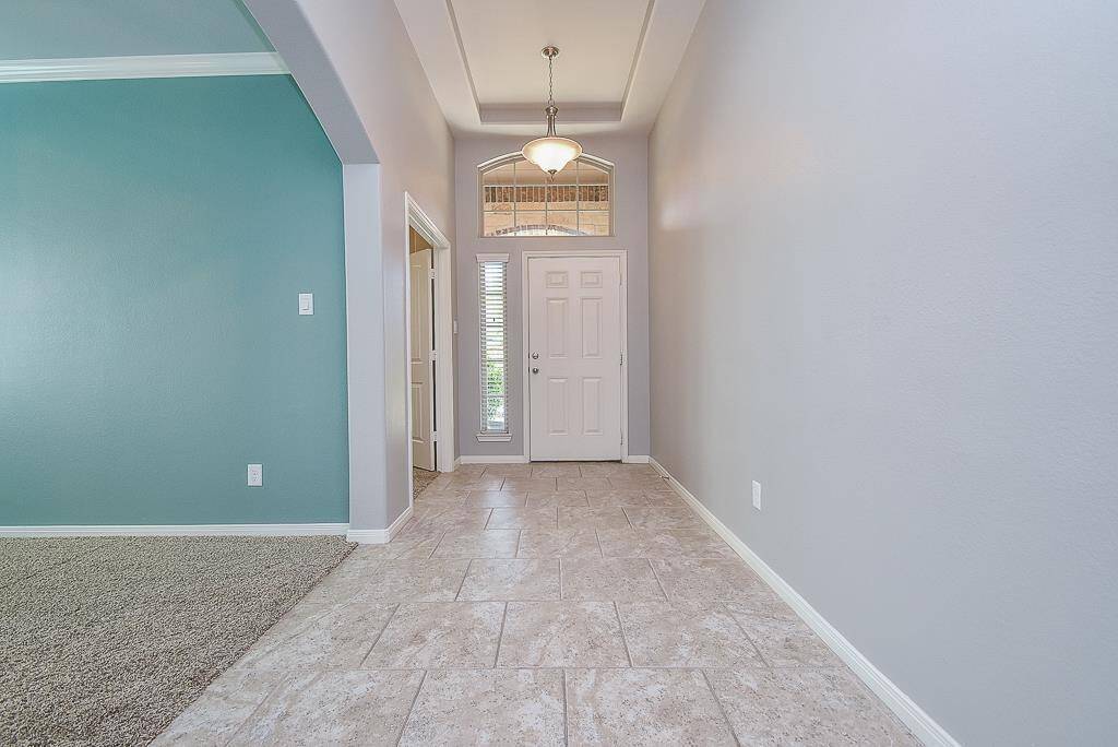 Wide entry hall upon entrance