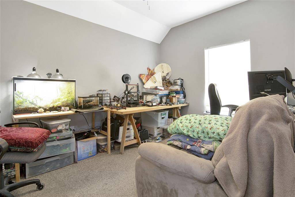 Fourth Bedroom or Hobby Room with large window allowing the sun to come in!