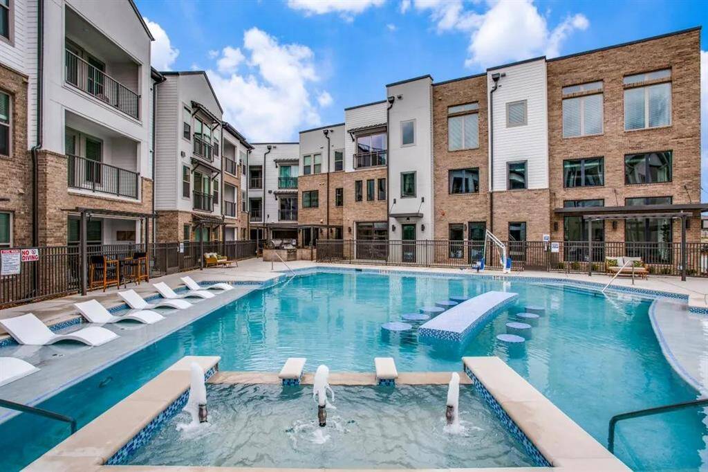 Photos displayed may be of similar units or floor plans featuring the same finishes. Not of actual unit