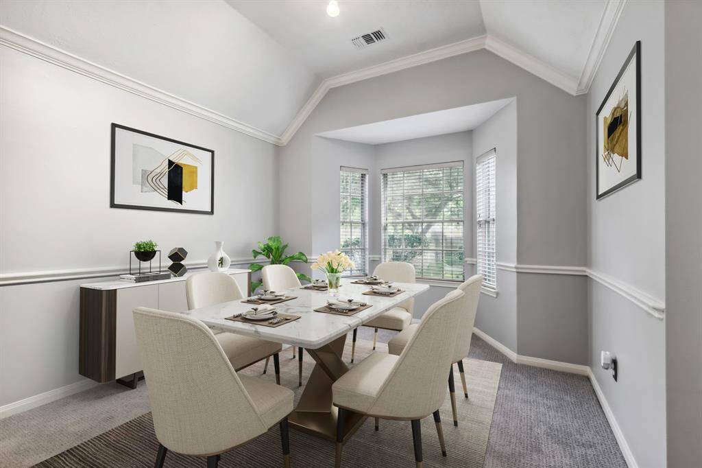 Formal Dining