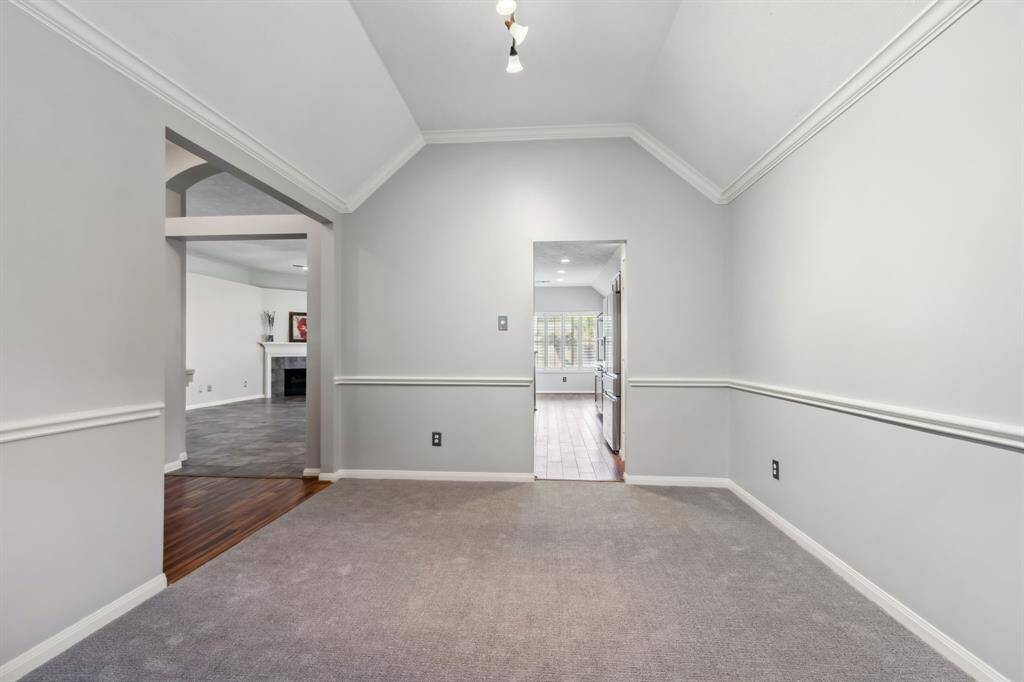 Formal Dining