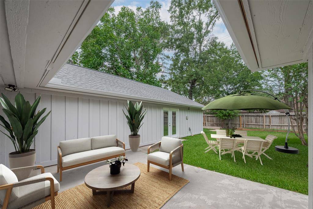 Make this back yard your own Oasis- virtually staged.