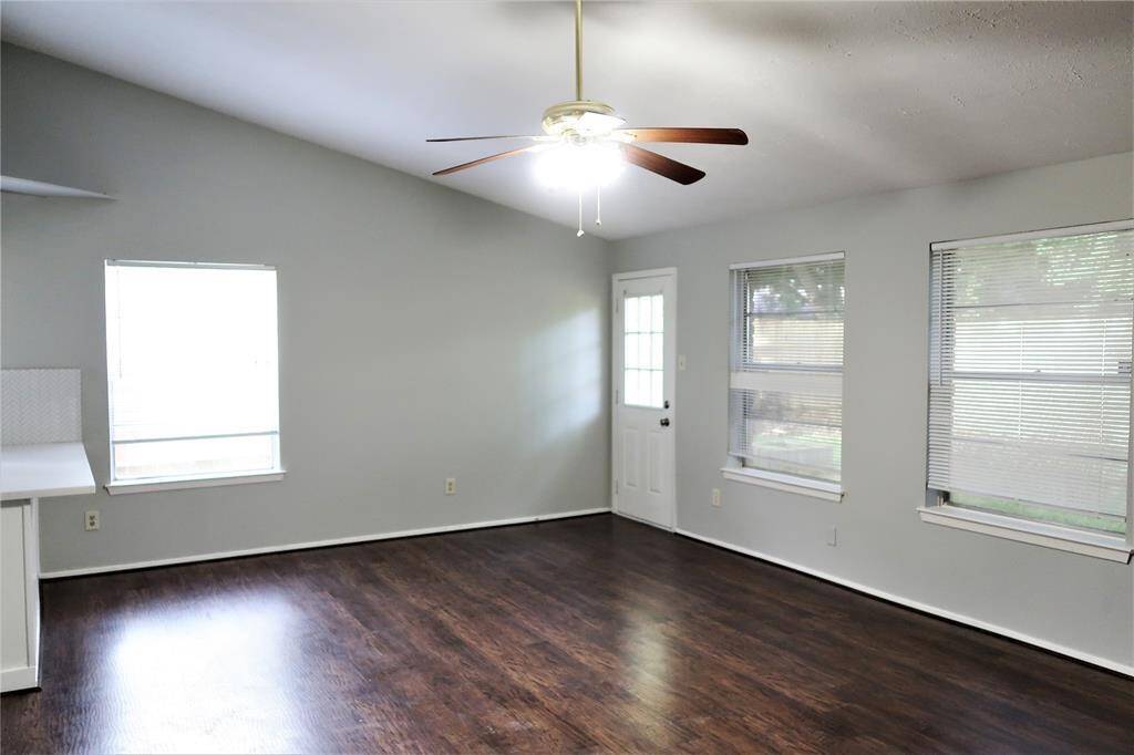 ALL LAMINATE WOOD FLOORING AND TILES