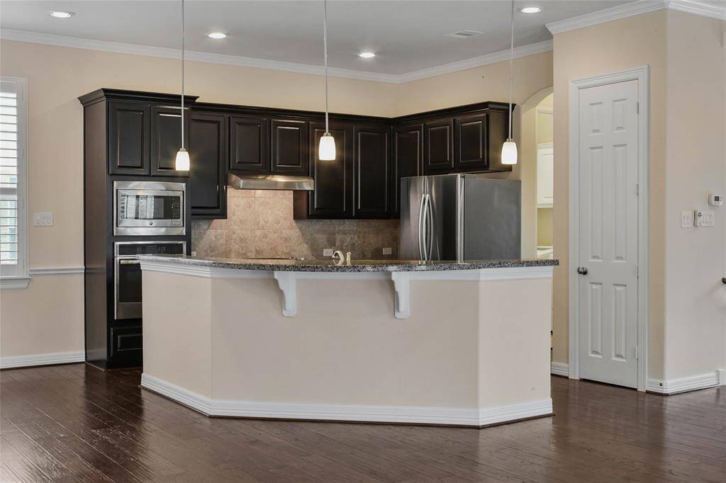 View of kitchen :4.