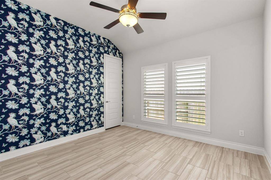 Third bedroom.