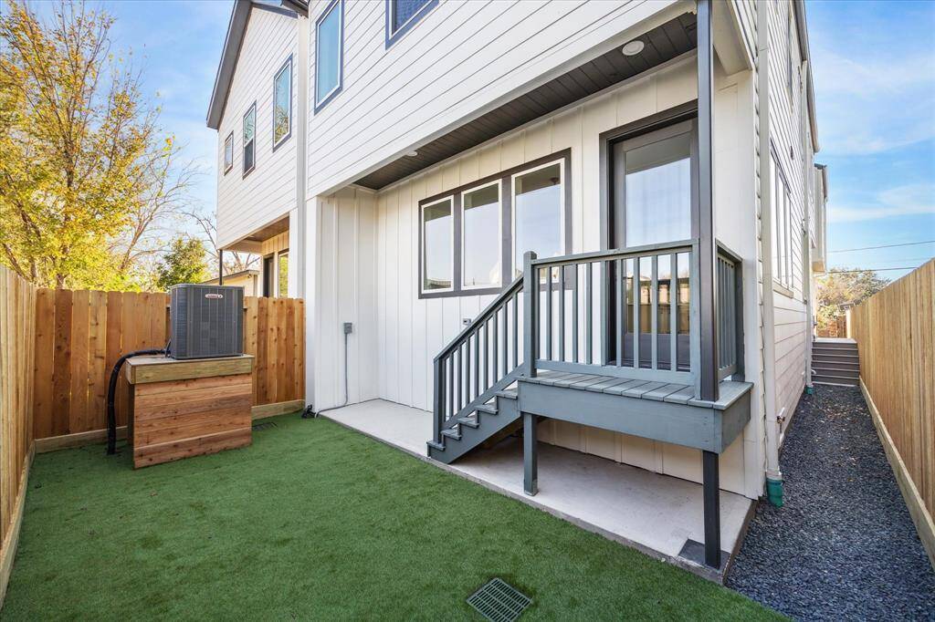 Fully fenced turfed backyard for easy maintenance