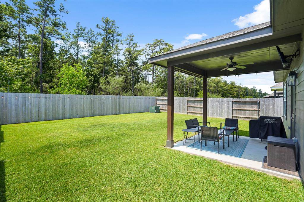 Large backyard with no back neighbors!
