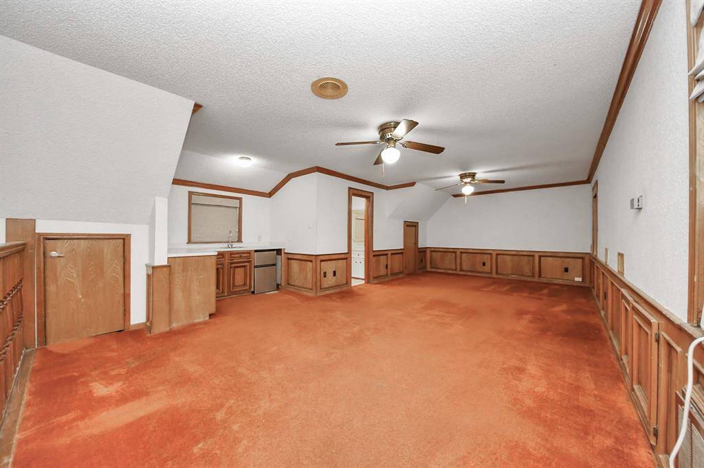Featuring a kitchenette area, a roomy full bathroom and an extra-large living space, this would be perfect for family members, guests or gatherings! Schedule a showing today to view this exceptional property in person!