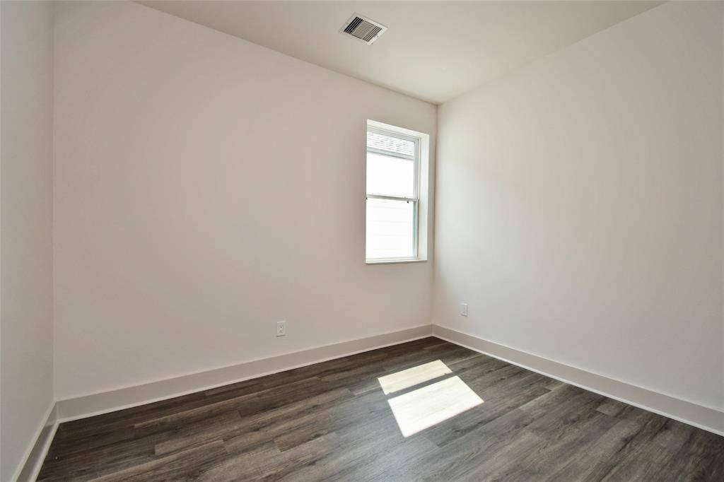 Bedroom 2 11X11