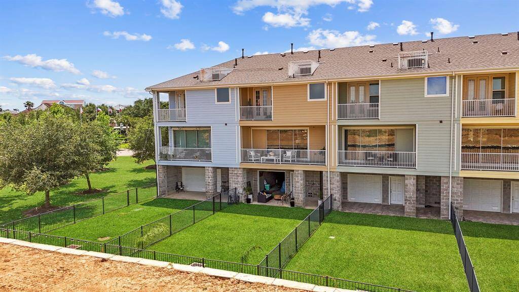 Explore every inch of this stunning townhome with a full 3D Matterport tour. Virtually walk through the entire layout at your own pace—from the kitchen and bedrooms to the balconies and garage—bringing the space to life before you even step inside!