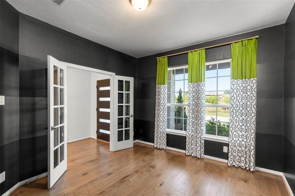 Custom paint and custom drapes