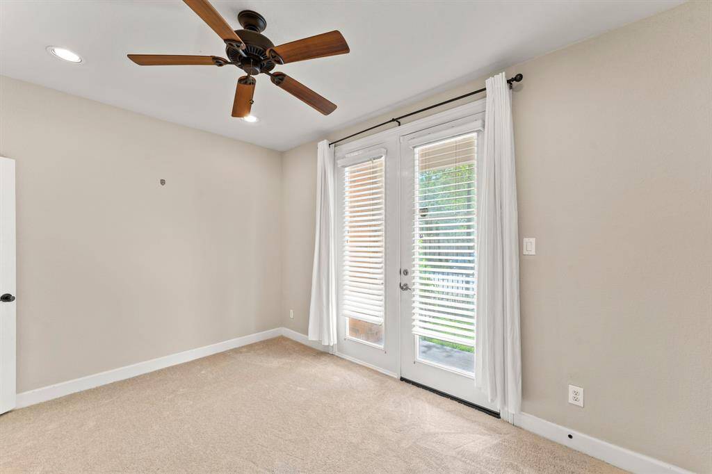 Bedroom with brand new carpet and great lighting