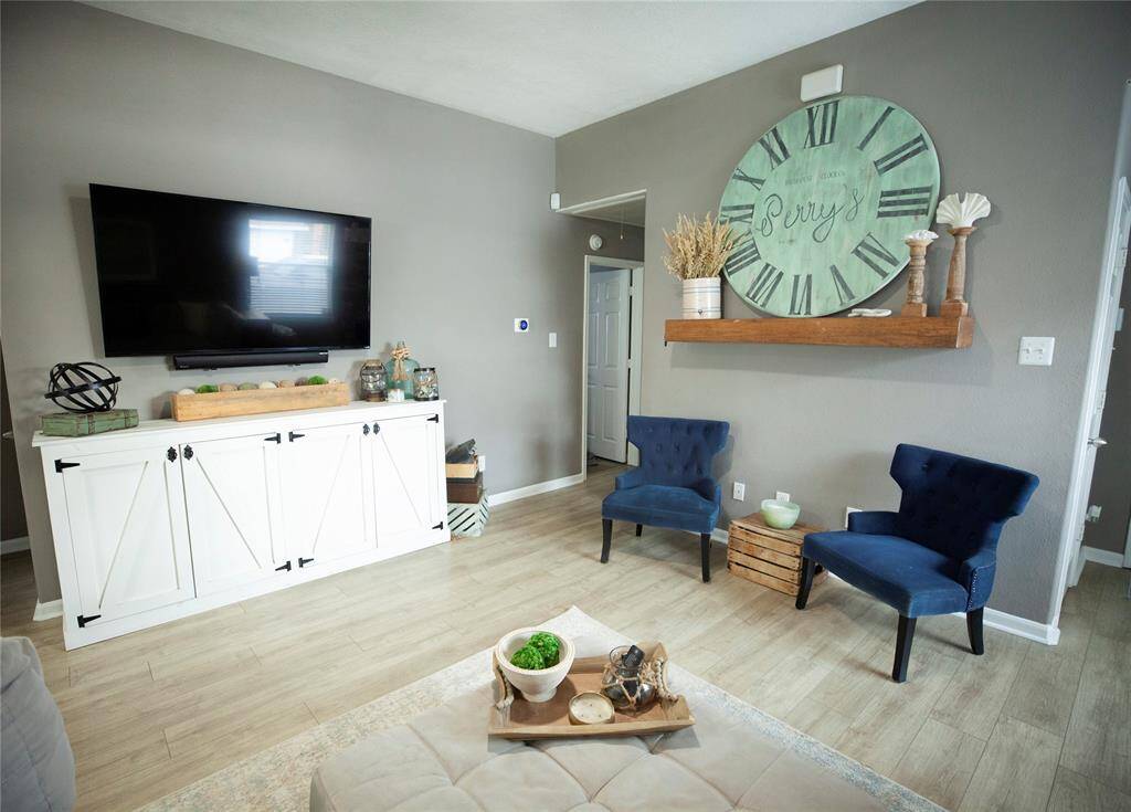 Another look into the family room.