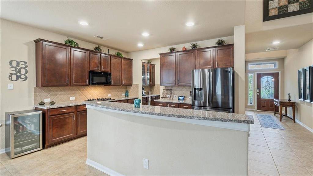 Island with sink