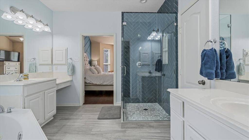 Frameless shower and double sinks