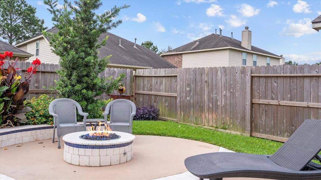 Gas firepit