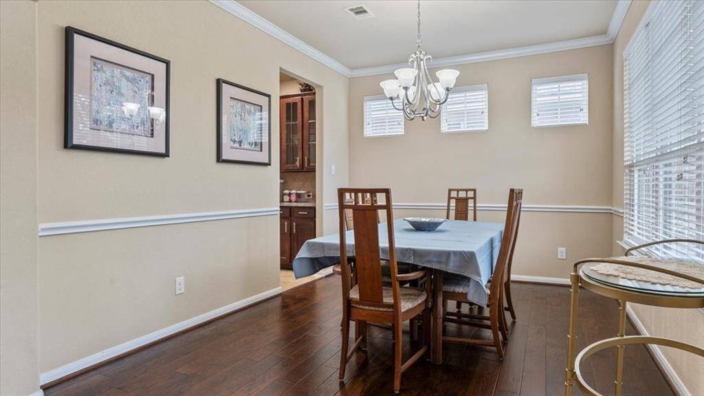 dining room with hardwood floors