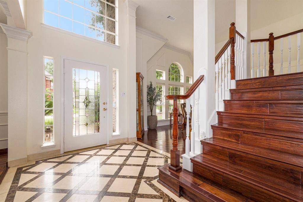 Wonderful architectural details!