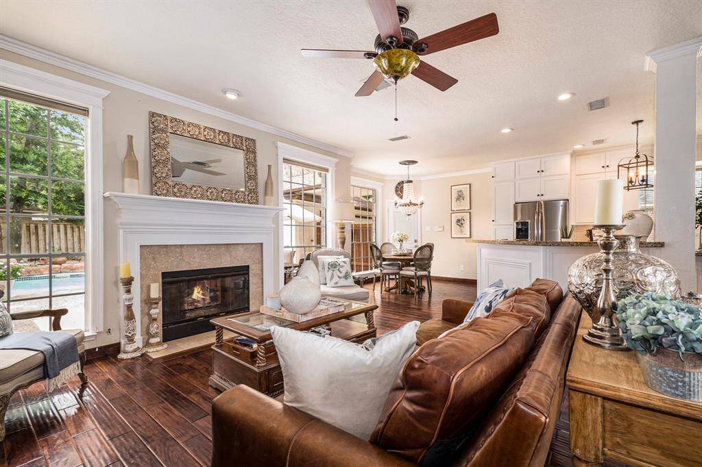 Cozy fireplace for those cold nights!