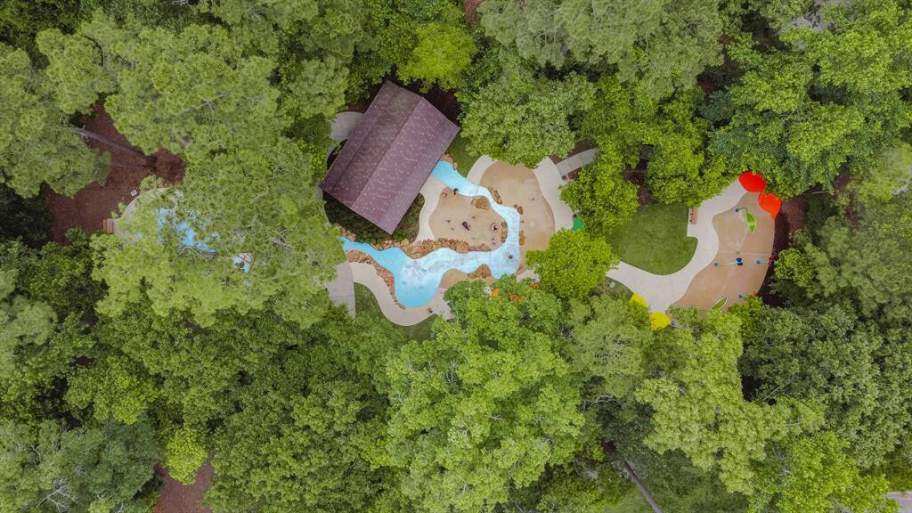 Amazing neighborhood pools and splash pad just a short stroll away—perfect for family fun and relaxation.