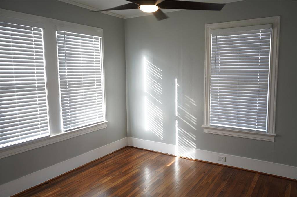 Front bedroom or office