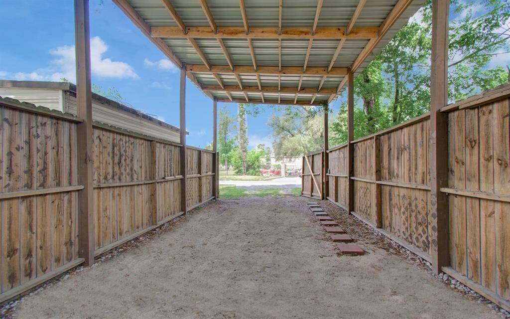 Carport