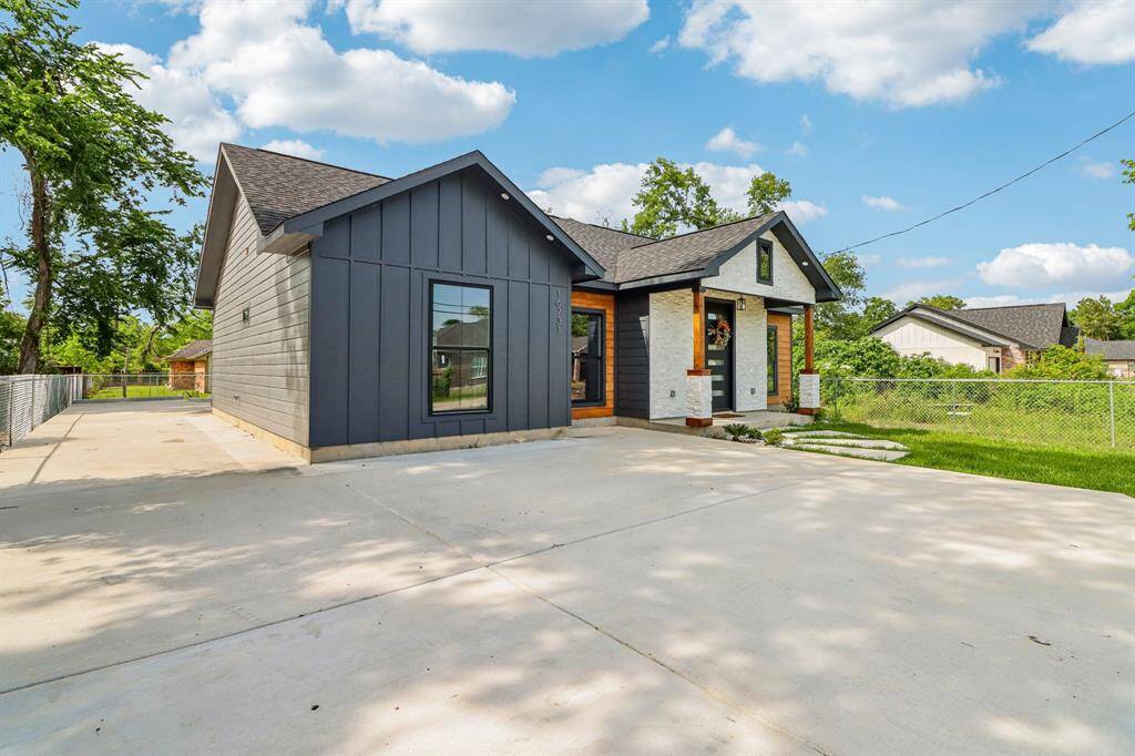Notice the driveway provides plenty of parking for you and guests.
