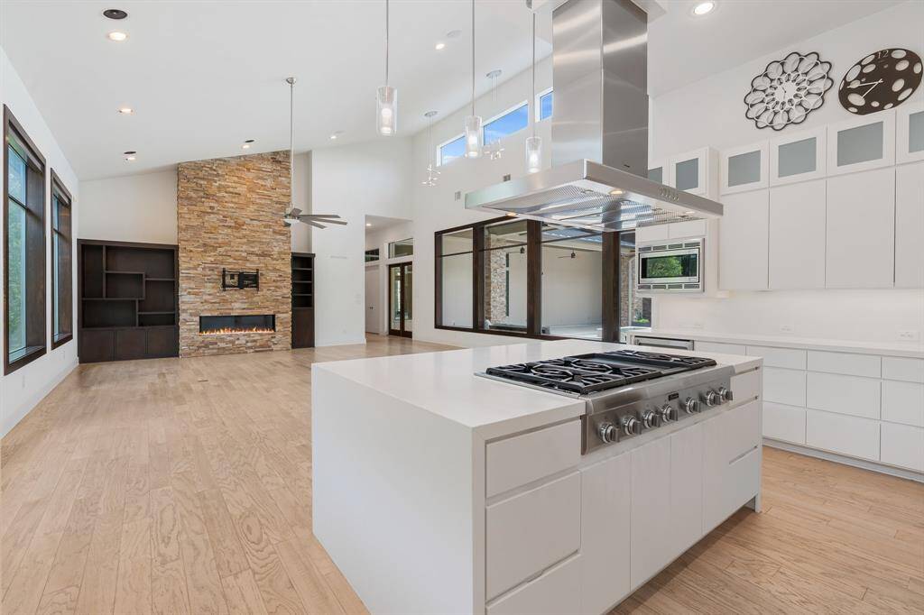 Laundry Room with deep sink.